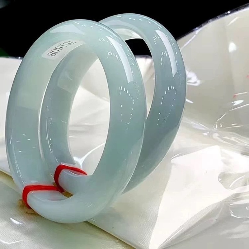 Old Mine Icy Burmese Bracelet, - Lighting & Home Decor Studio Photos recension och pris